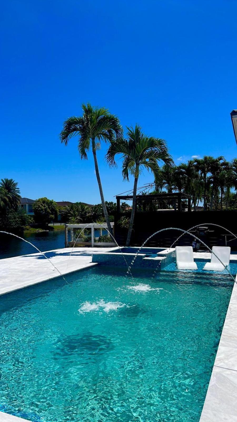 Lovers Cove Tamiami Экстерьер фото